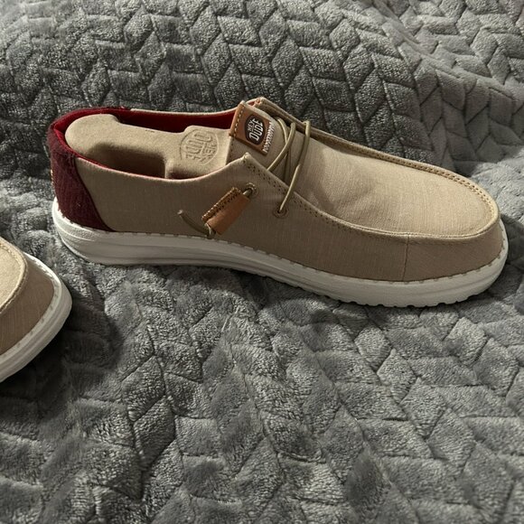 Hey dude Women's Wendy Chambray Boho Canvas Shoes - Picture 5 of 6